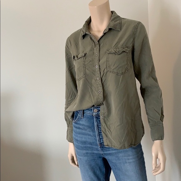 💞3for$40💞Buffalo button down sage green top - Picture 3 of 3